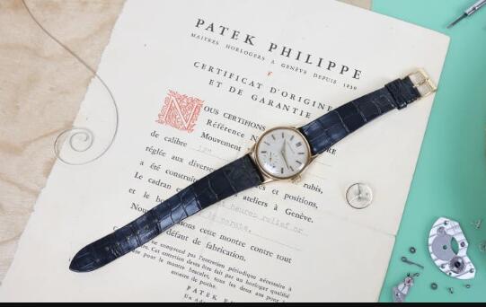 Objectif Horlogerie Verschenkt Eine Gebrauchte  Best Replica Patek Philippe Im Rahmen Eines Galette Des Rois-wettbewerbs
